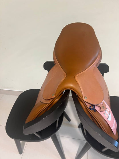 Bruno Delgrange Philea Jumpning Saddle 18"